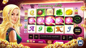 Tampilan layar superkaya88 dengan pertandingan sepak bola dan slot online